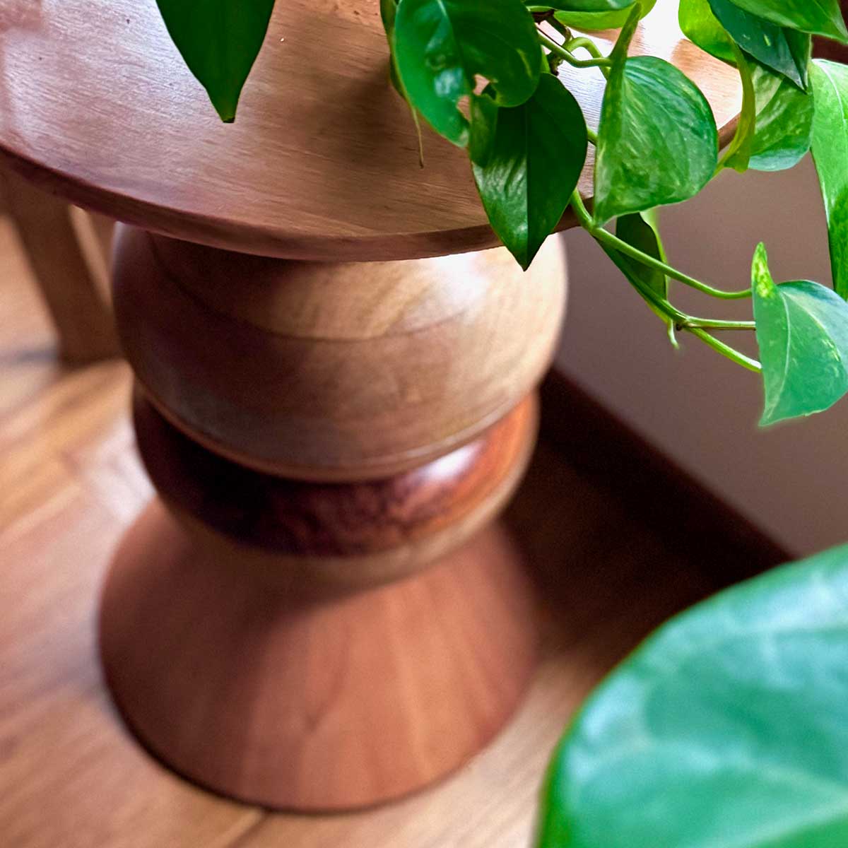How to Make a DIY Wood Side Table from Thrifted Salad Bowls